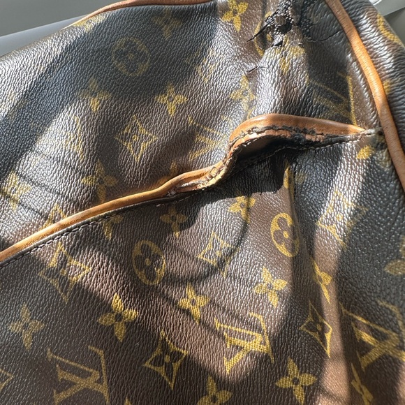 LV GALLIERA Shoulder Bag - Picture 6 of 11